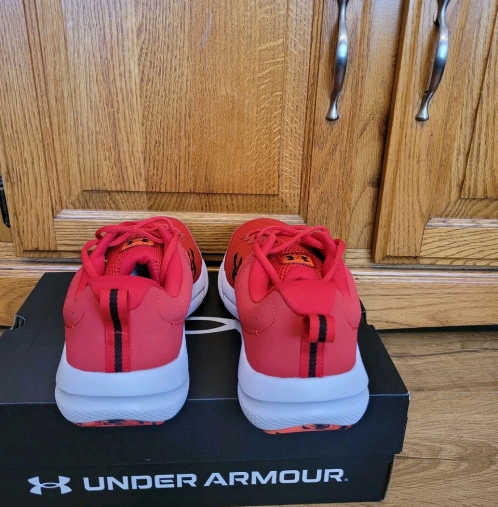 Under Armour Mens Size 11.5 UA Charged Assert 10 Red Athletic Shoe Sneaker NEW - Picture 5 of 10